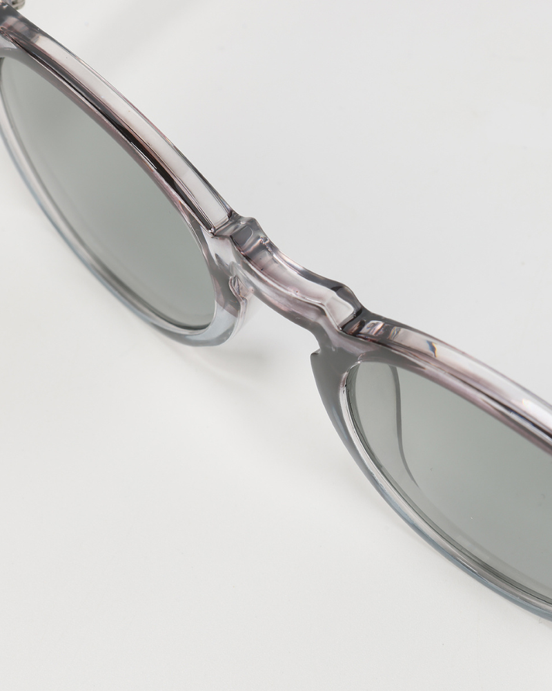 Men's Polarised Sunglasses Gray High-Quality UV Protection Stylish Design Ideal for Casual and Formal Wear-6